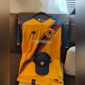 New Balance Men yellow🟡 /Blue🔵 Shirt Jersey,""Hat included!!!""